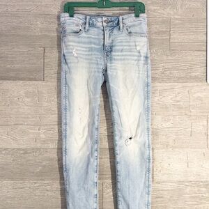 American Eagle Outfitters Light Blue Distressed Skinny Jeans
